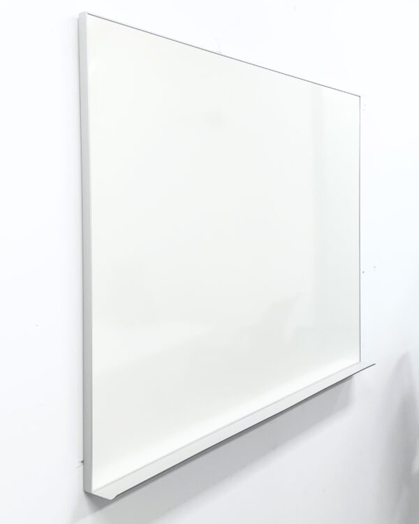 Cathedral’s own slimline reverse-angle frame is a slender 3mm, giving a subtle and sophisticated finish to your whiteboard. The aluminium frame can be powder coated to colour match interior design. With this frame you also have the choice of a heavy-duty educational pen tray, or a stylish matching slimline pen tray.